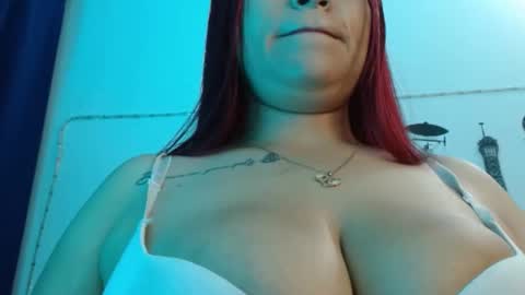 Snapshot of cata__gutierrez_ chatting on 02-19-25, 04:01 Cata online show from 02-19-25, 04:01
