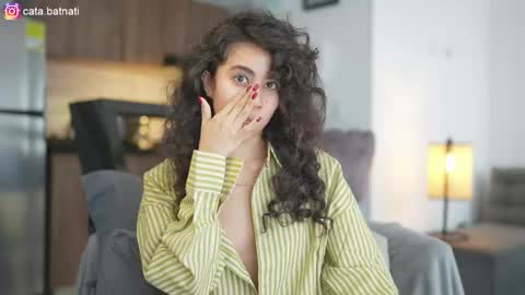 Snapshot of cata_batnati chatting on 05-20-26, 02:56 Catalina online show from 05-20-26, 02:56