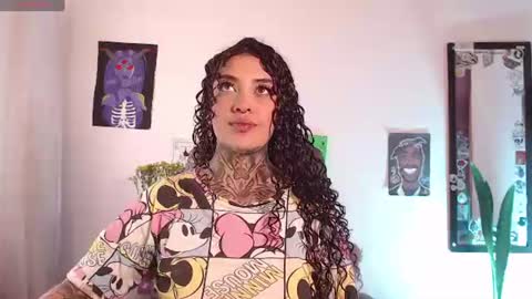 Snapshot of cata_greenn chatting on 08-04-26, 07:05 Cata green model independient online show from 08-04-26, 07:05