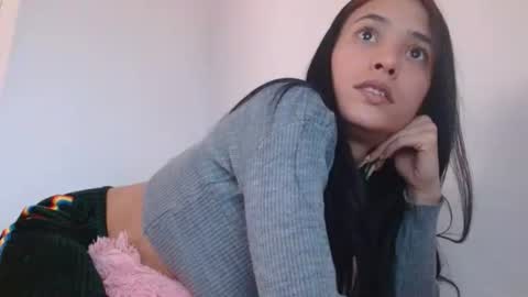 Snapshot of cata_sexy2410 chatting on 03-07-25, 09:17 cata_sexy2410 online show from 03-07-25, 09:17