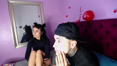 Snapshot of catalellaandpaul chatting on 02-27-25, 05:02 CatalellaAndPaul online show from 02-27-25, 05:02