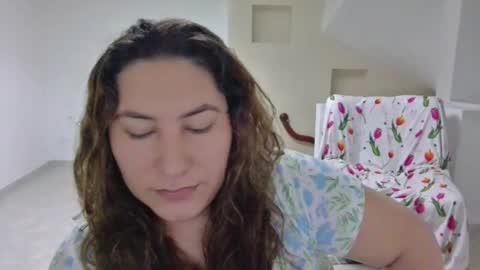 Snapshot of catalina45_curvy chatting on 02-16-25, 02:09 catalina online show from 02-16-25, 02:09