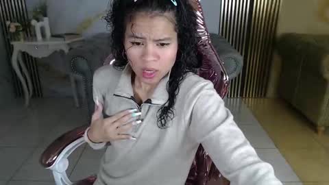 Catalina  online show from 09-19-25, 01:23