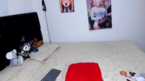 Snapshot of catalina_prada_ chatting on 03-05-26, 07:04 Catalina online show from 03-05-26, 07:04