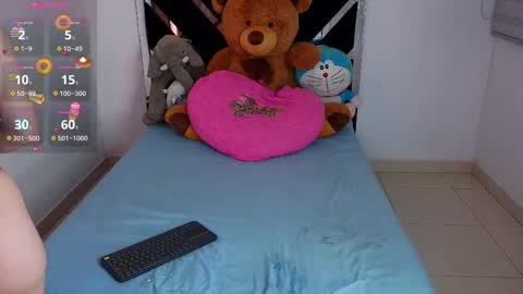 Snapshot of catalina_smith__ chatting on 10-02-25, 11:23 Catalina online show from 10-02-25, 11:23
