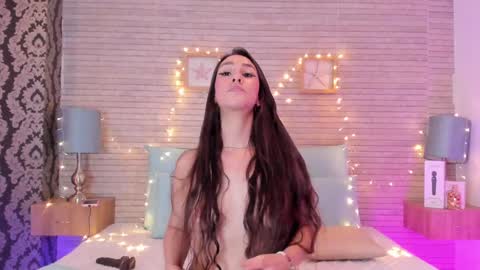 CatalinnaThompson online show from 12-23-24, 06:27