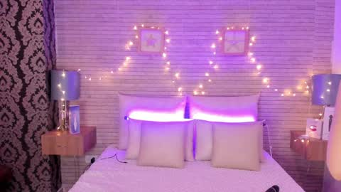 CatalinnaThompson online show from 01-29-25, 12:02