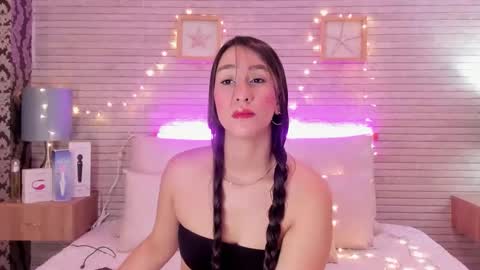 CatalinnaThompson online show from 02-12-25, 12:01