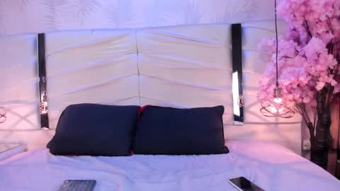 Snapshot of catarinamayer1 chatting on 05-22-26, 10:26 catarinamayer1 online show from 05-22-26, 10:26