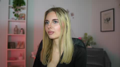 catecrago  online show from 02-20-25, 06:13