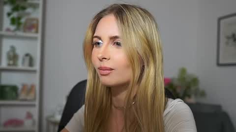 catecrago  online show from 03-08-25, 02:08