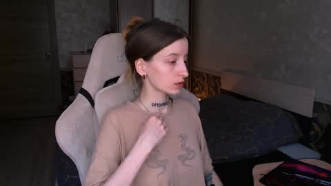 Snapshot of cath_dysphoria_ chatting on 05-11-26, 09:26 CATH online show from 05-11-26, 09:26