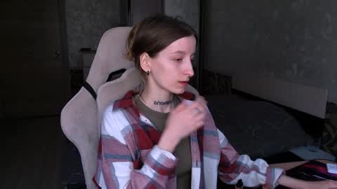 Snapshot of cath_dysphoria_ chatting on 05-16-26, 10:36 CATH online show from 05-16-26, 10:36