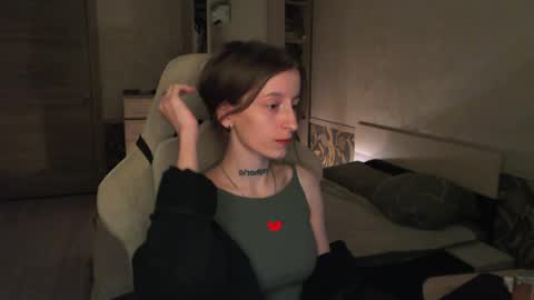 Snapshot of cath_dysphoria_ chatting on 05-20-26, 08:26 CATH online show from 05-20-26, 08:26
