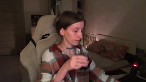 Snapshot of cath_dysphoria_ chatting on 05-27-26, 07:44 CATH online show from 05-27-26, 07:44