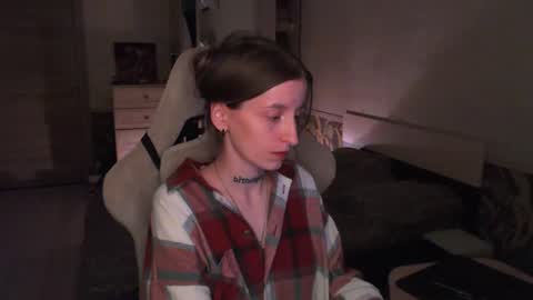 Snapshot of cath_dysphoria_ chatting on 06-16-26, 07:49 CATH online show from 06-16-26, 07:49