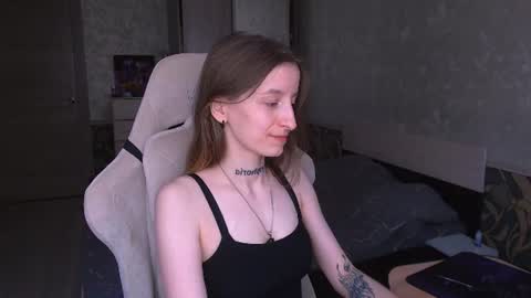 Snapshot of cath_dysphoria_ chatting on 06-18-26, 11:25 CATH online show from 06-18-26, 11:25