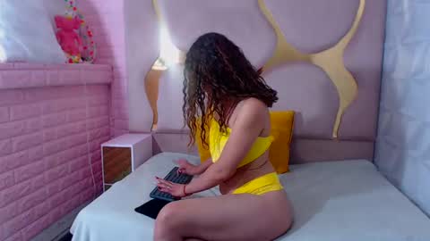 cathaleyahh online show from 01-01-25, 04:18