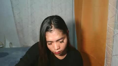 Snapshot of catherine_365 chatting on 09-24-25, 07:23 catherine_365 online show from 09-24-25, 07:23