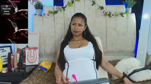 Snapshot of catherine_mature45 chatting on 11-19-25, 07:58 Catherine online show from 11-19-25, 07:58