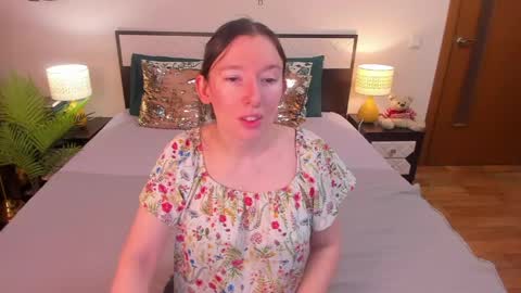 Catrin online show from 04-29-26, 04:05