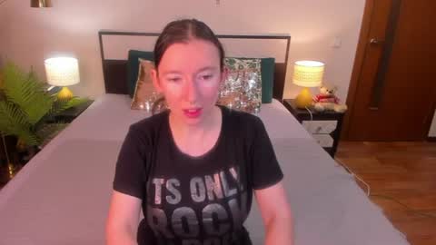 Catrin online show from 07-04-26, 02:29