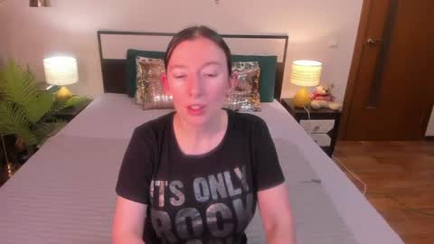 Catrin online show from 07-05-26, 04:19