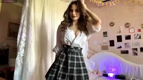 Snapshot of catherynfelton chatting on 06-10-26, 12:15 Roniy online show from 06-10-26, 12:15