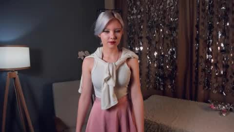 Mia online show from 02-18-26, 11:17