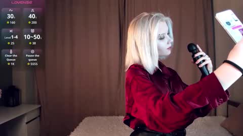 Mia online show from 03-20-26, 11:04