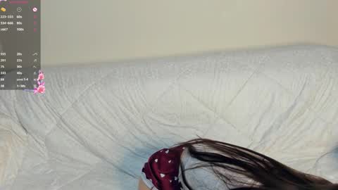 Aria and Kira online show from 03-05-26, 04:52