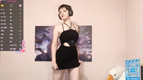 Sophie online show from 09-18-25, 02:19