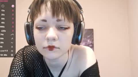 Sophie online show from 09-22-25, 04:31