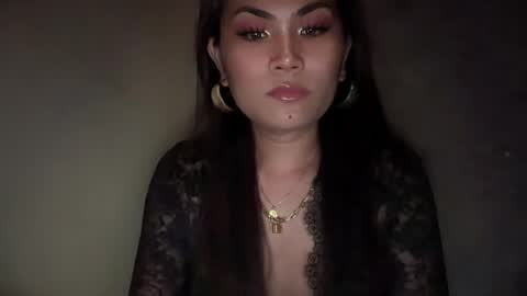 Snapshot of cathy_sanches chatting on 01-22-25, 01:42 cathy online show from 01-22-25, 01:42