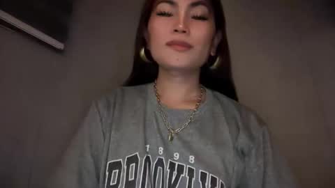 Snapshot of cathy_sanches chatting on 09-29-25, 12:10 cathy online show from 09-29-25, 12:10