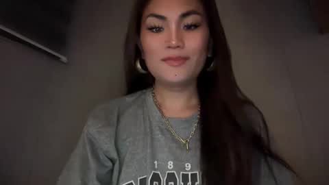 Snapshot of cathy_sanches chatting on 10-23-25, 02:11 cathy online show from 10-23-25, 02:11