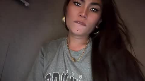 Snapshot of cathy_sanches chatting on 10-30-25, 03:13 cathy online show from 10-30-25, 03:13