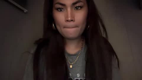 Snapshot of cathy_sanches chatting on 11-01-25, 02:41 cathy online show from 11-01-25, 02:41