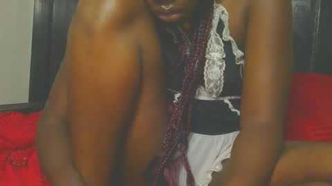 Snapshot of cathynoir chatting on 09-21-25, 01:35 catrine online show from 09-21-25, 01:35