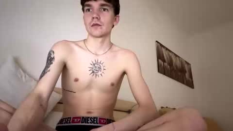 Snapshot of caties_cutes2 chatting on 09-13-25, 02:28 Tobi Den online show from 09-13-25, 02:28