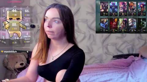 .  .  online show from 09-15-25, 02:06