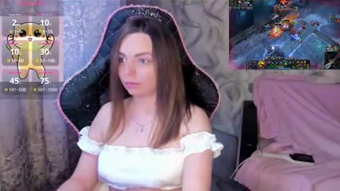 .  .  online show from 10-10-25, 01:21