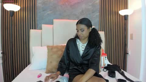 catiusca_reyes_03 online show from 11-28-25, 01:58