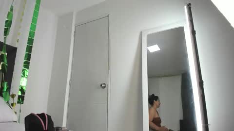 Catleya online show from 03-18-26, 01:03