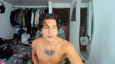 Snapshot of catnuaa chatting on 12-24-24, 09:11 catnuaa online show from 12-24-24, 09:11