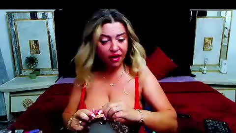 Snapshot of catpussy4 chatting on 06-17-26, 04:37 lauren online show from 06-17-26, 04:37