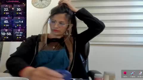 CATT EVANS online show from 09-17-25, 02:57