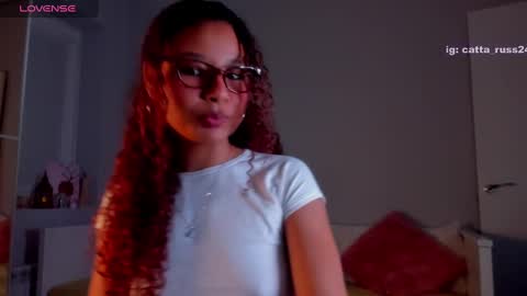 Snapshot of cattaleya_russ chatting on 12-15-24, 04:40 catta 3 online show from 12-15-24, 04:40