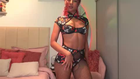 Snapshot of cattaleya_russ chatting on 01-10-26, 11:20 catta 3 online show from 01-10-26, 11:20