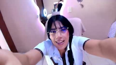 Cattleya online show from 07-04-26, 03:24